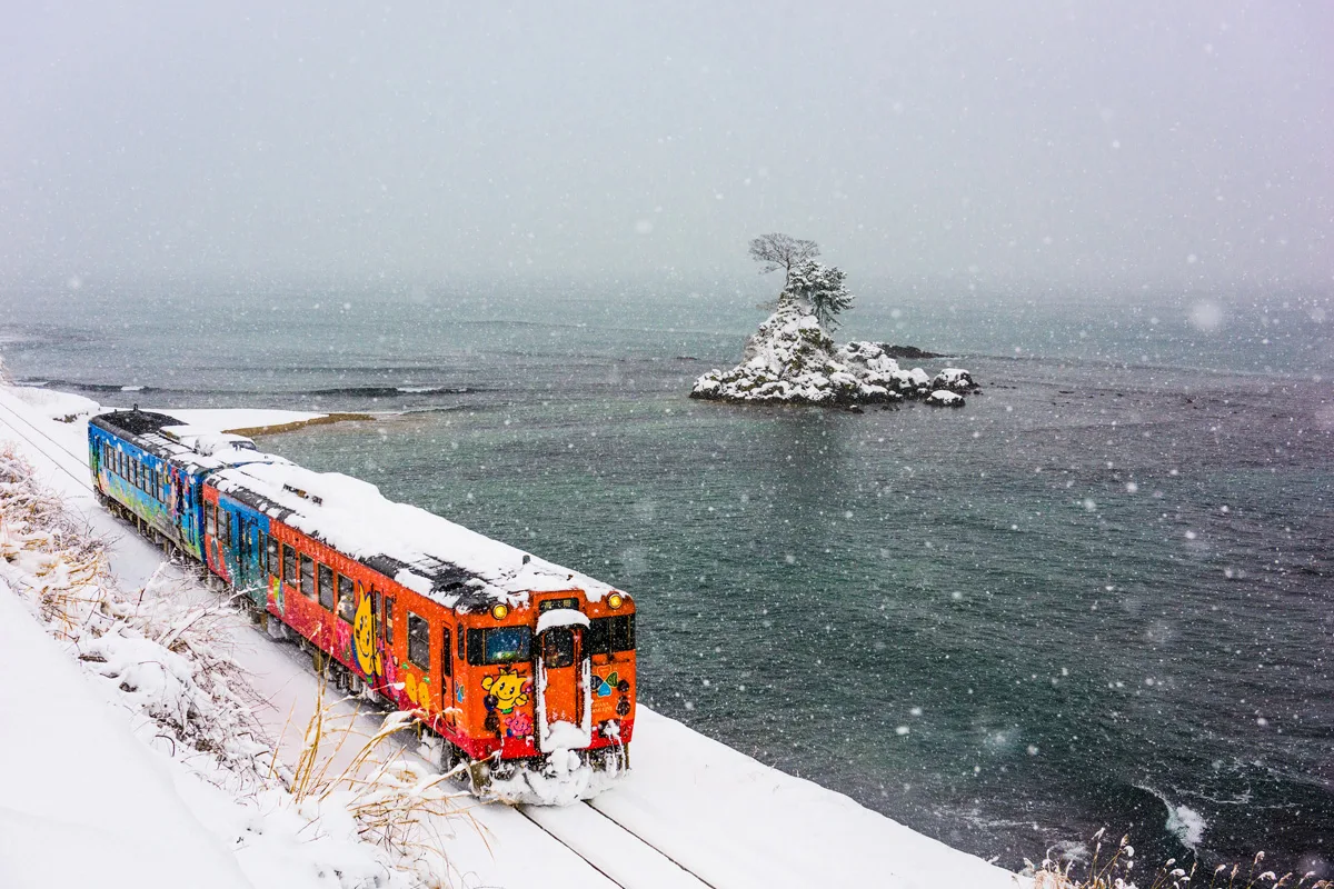 Étude : De fortes chutes de neige et de pluie pourraient contribuer à certains tremblements de terre |  Actualités du MIT