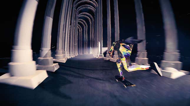 Un patineur en verre traverse une série d'arches