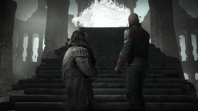 Varric et Rook discutent au bas d'un long escalier.